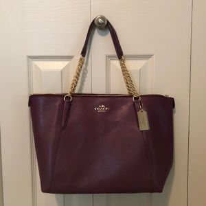 COACH Crossgrain Ava Chain Tote in Plum